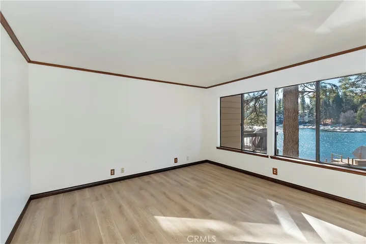 27721 Peninsula Dr. #214, Lake Arrowhead, California 92352