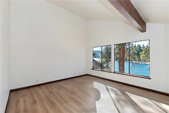 27721 Peninsula Dr. #214, Lake Arrowhead, California 92352