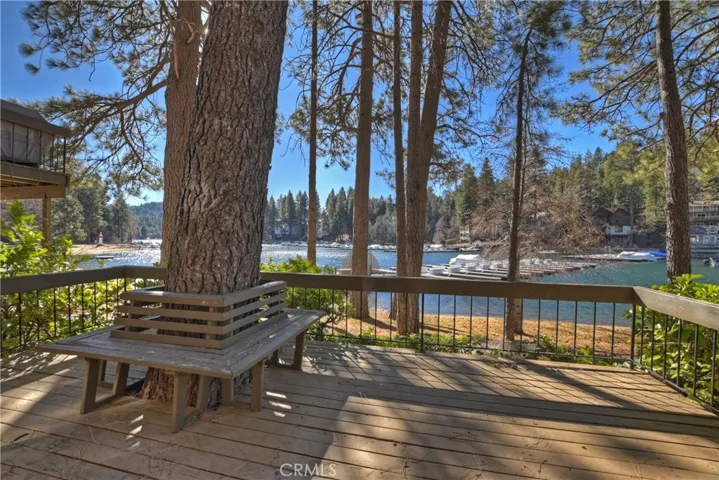 27721 Peninsula Dr. #214, Lake Arrowhead, California 92352