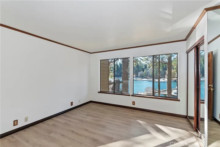 27721 Peninsula Dr. #214, Lake Arrowhead, California 92352