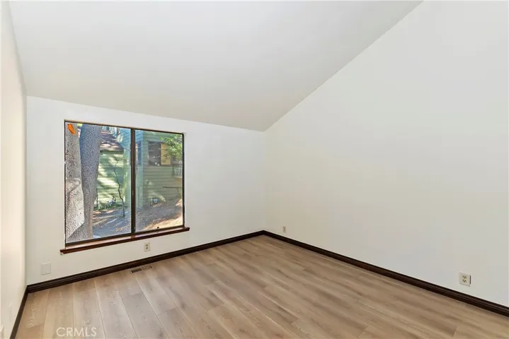 27721 Peninsula Dr. #214, Lake Arrowhead, California 92352