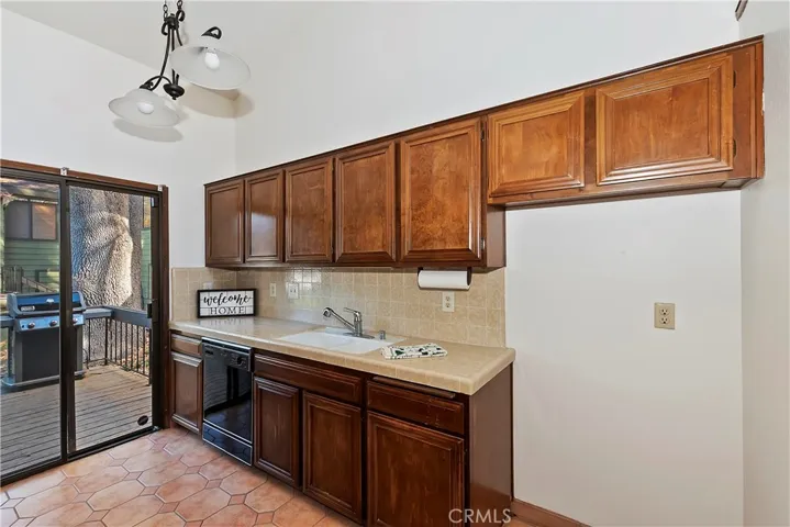 27721 Peninsula Dr. #214, Lake Arrowhead, California 92352