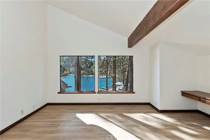 27721 Peninsula Dr. #214, Lake Arrowhead, California 92352
