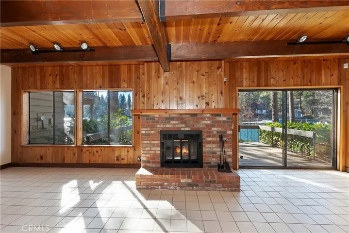 27721 Peninsula Dr. #214, Lake Arrowhead, California 92352