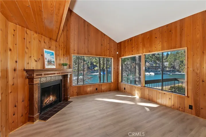 27721 Peninsula Dr. #214, Lake Arrowhead, California 92352