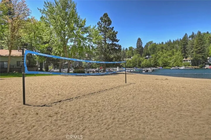 27721 Peninsula Dr. #214, Lake Arrowhead, California 92352