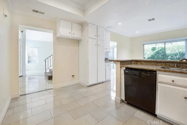 6011 E Queens Drive, Anaheim Hills, California 92807