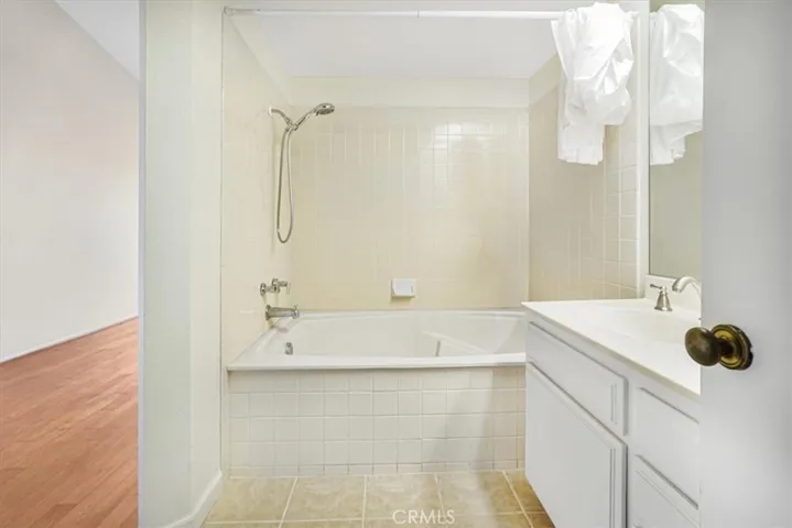 6011 E Queens Drive, Anaheim Hills, California 92807