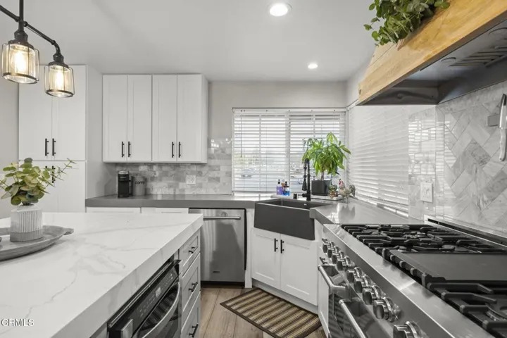 Kitchen with Island