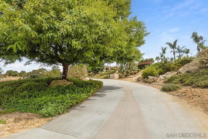 2873 Willow Oak, Ramona, California 92065