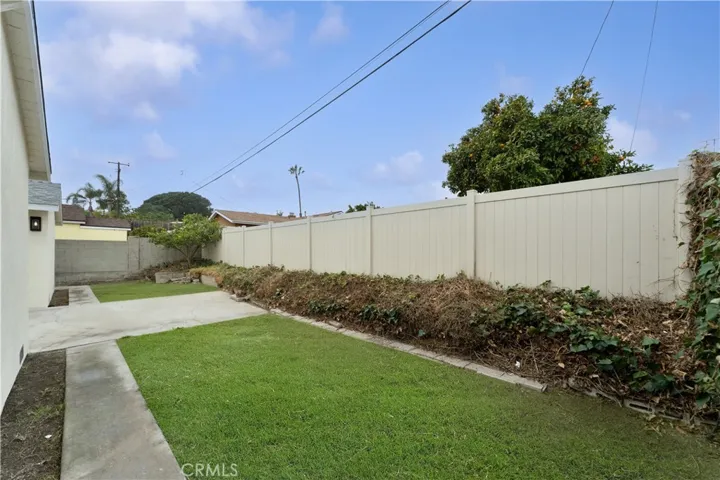 8431 Gilford Circle, Huntington Beach, California 92646