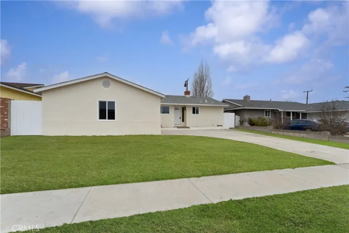 8431 Gilford Circle, Huntington Beach, California 92646