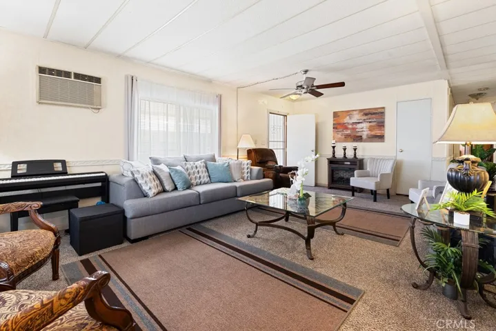 1895 W Devonshire Avenue 106, Hemet, California 92545