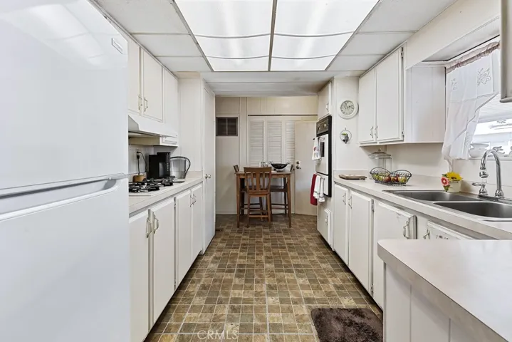 1895 W Devonshire Avenue 106, Hemet, California 92545