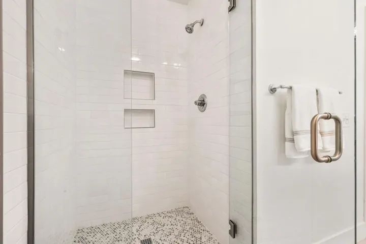 52-web-or-mls-8M4A3282