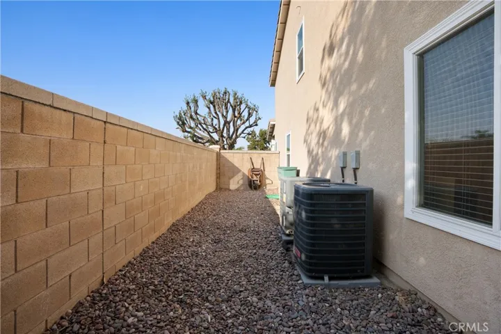 12653 Oakdale Street, Eastvale, California 92880