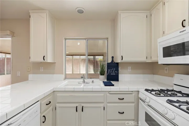 27037 Fitzgerald Place, Menifee, California 92584