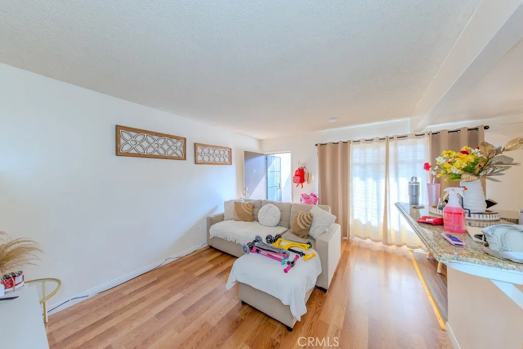 906 S Fann Street, Anaheim, California 92804 home-pic-6