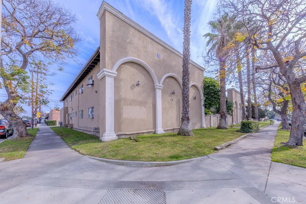 906 S Fann Street, Anaheim, California 92804 home-pic-26