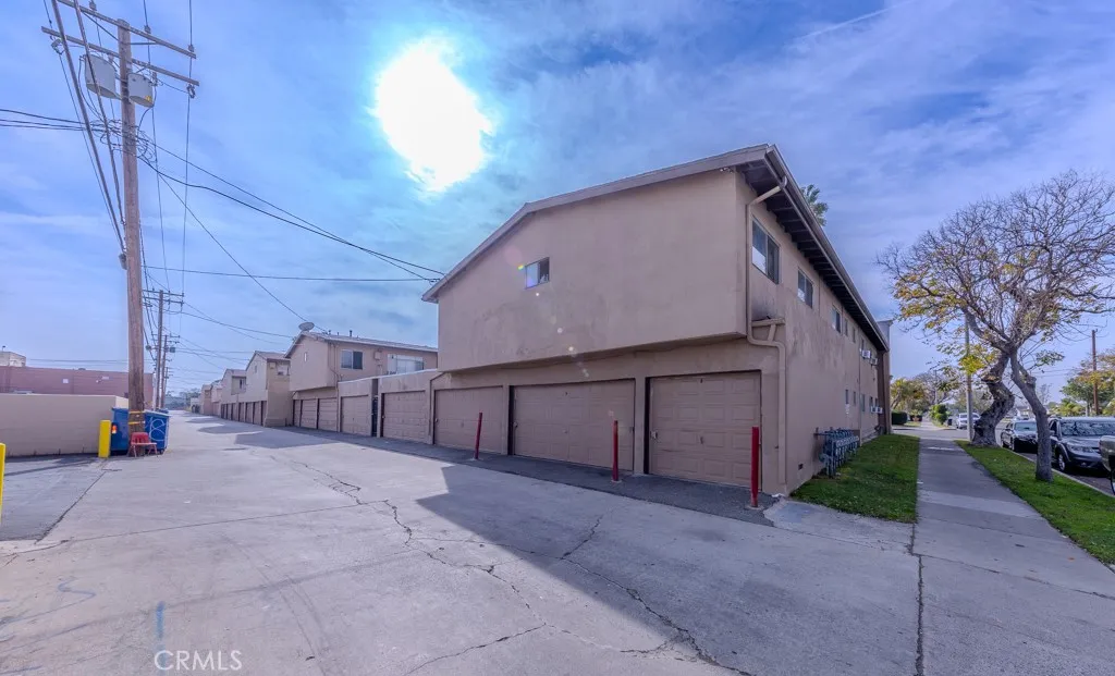 906 S Fann Street, Anaheim, California 92804 home-pic-25