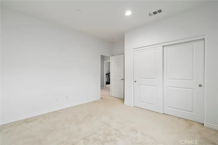 228 W Ridgewood Street, Long Beach, California 90805