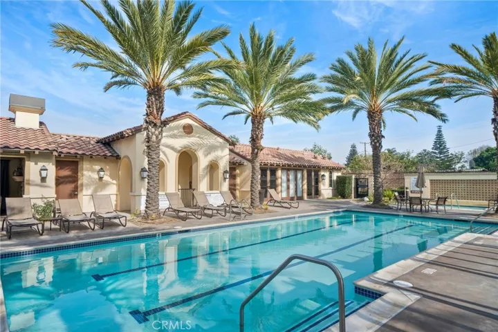 228 W Ridgewood Street, Long Beach, California 90805