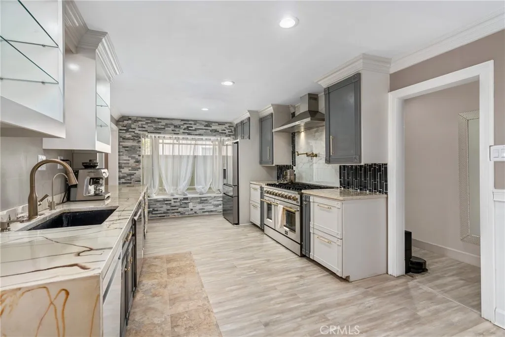 11821 Kensington Road, Los Alamitos, California 90720 home-pic-17