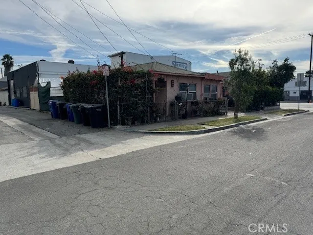 5101 E Washington Boulevard, Commerce, California 90040 home-pic-1