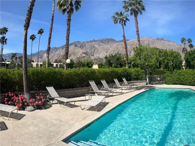 1137 Tiffany Circle S, Palm Springs, California 92262