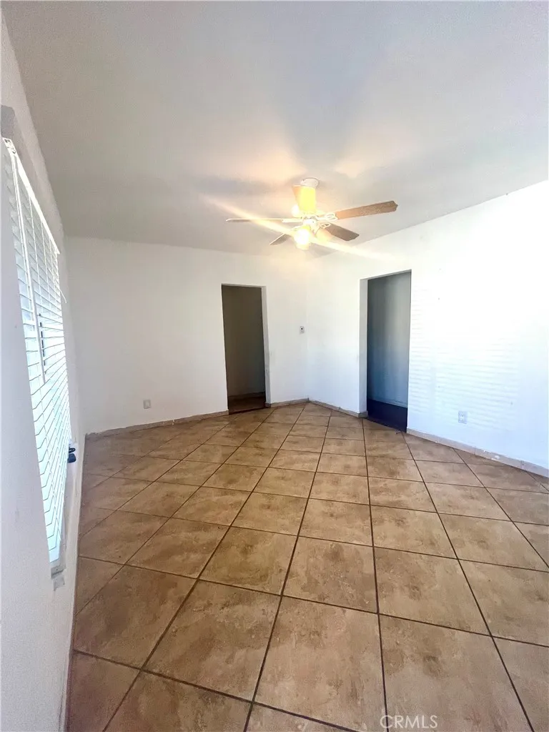 1010 E Nicolet Street, Banning, California 92220 home-pic-3
