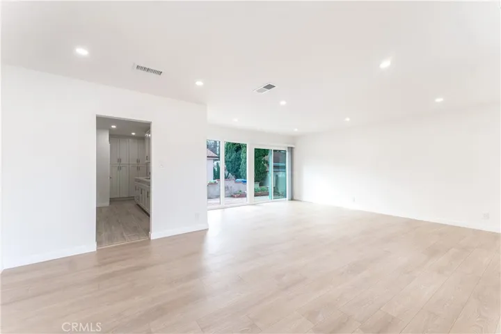 15436 Mayall Street, Mission Hills (san Fernando), California 91345