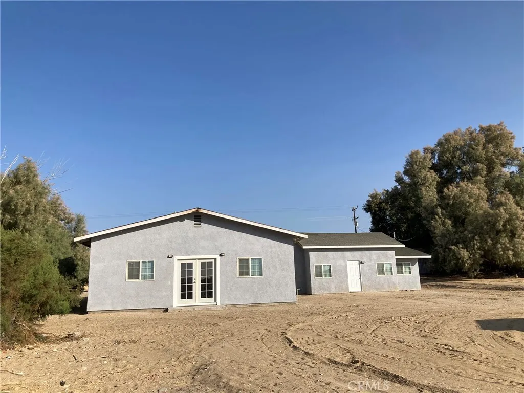21483 Main Street, Barstow, California 92311 home-pic-1