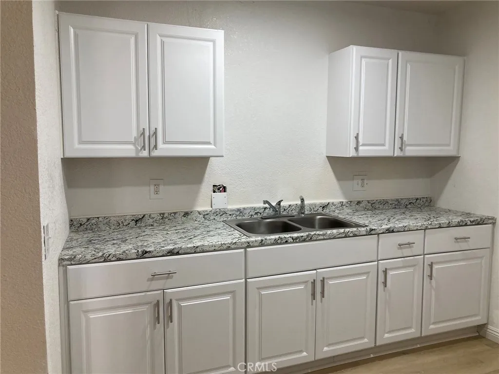 21483 Main Street, Barstow, California 92311 home-pic-17