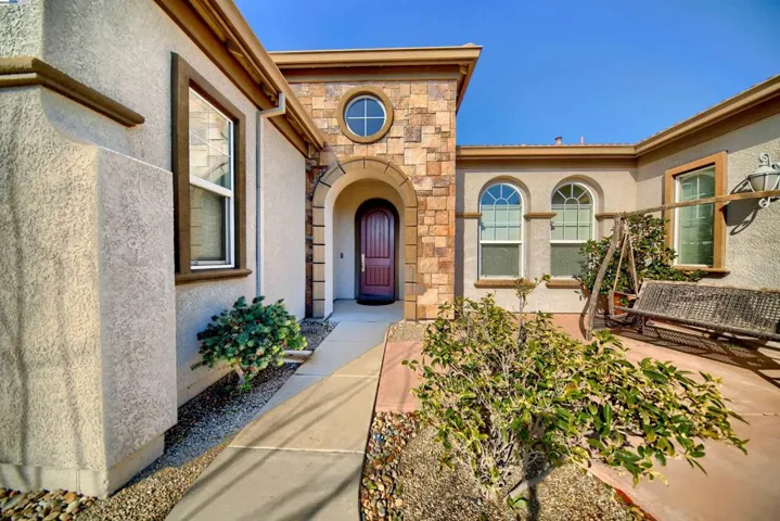 1079 Glen Abbey Dr, Manteca, California 95336
