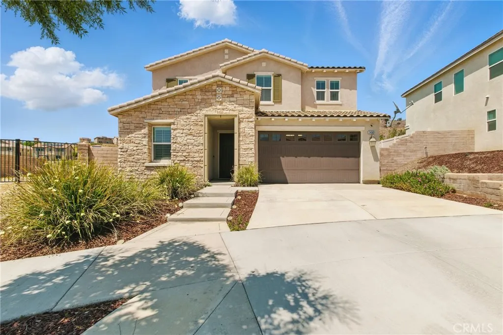 24583 Acadia Drive, Corona, California 92883, 4 Bedrooms Bedrooms, ,3 BathroomsBathrooms,Residential,For Sale,Acadia,SB25024799