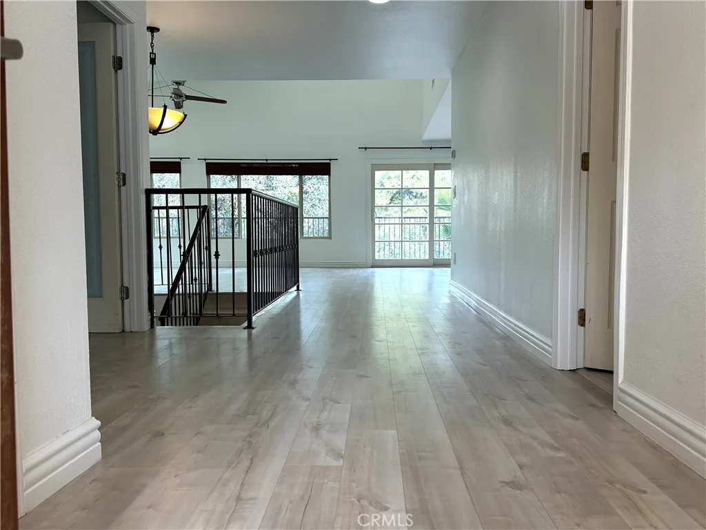 22700 Cascade Drive, Canyon Lake, California 92587 home-pic-3