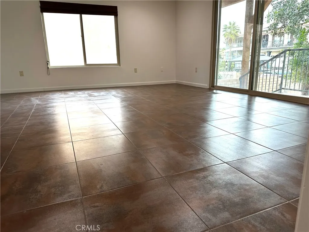 22700 Cascade Drive, Canyon Lake, California 92587 home-pic-12