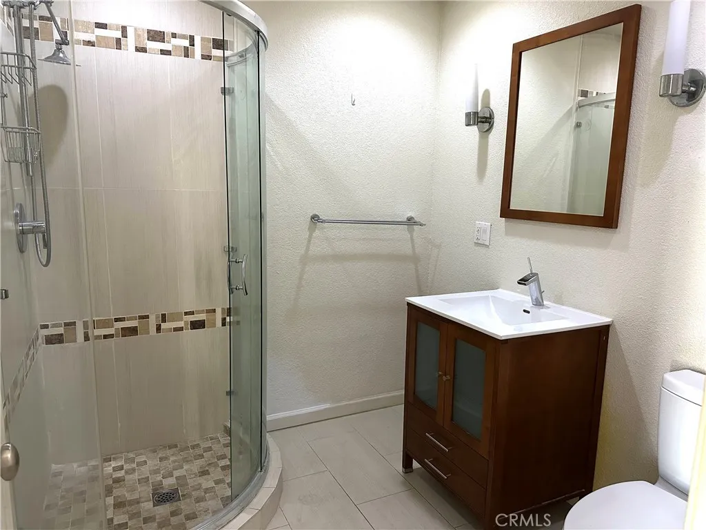 22700 Cascade Drive, Canyon Lake, California 92587 home-pic-14