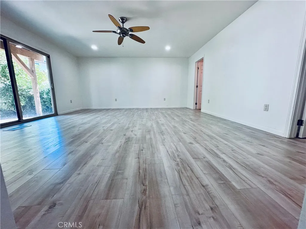 22700 Cascade Drive, Canyon Lake, California 92587 home-pic-18