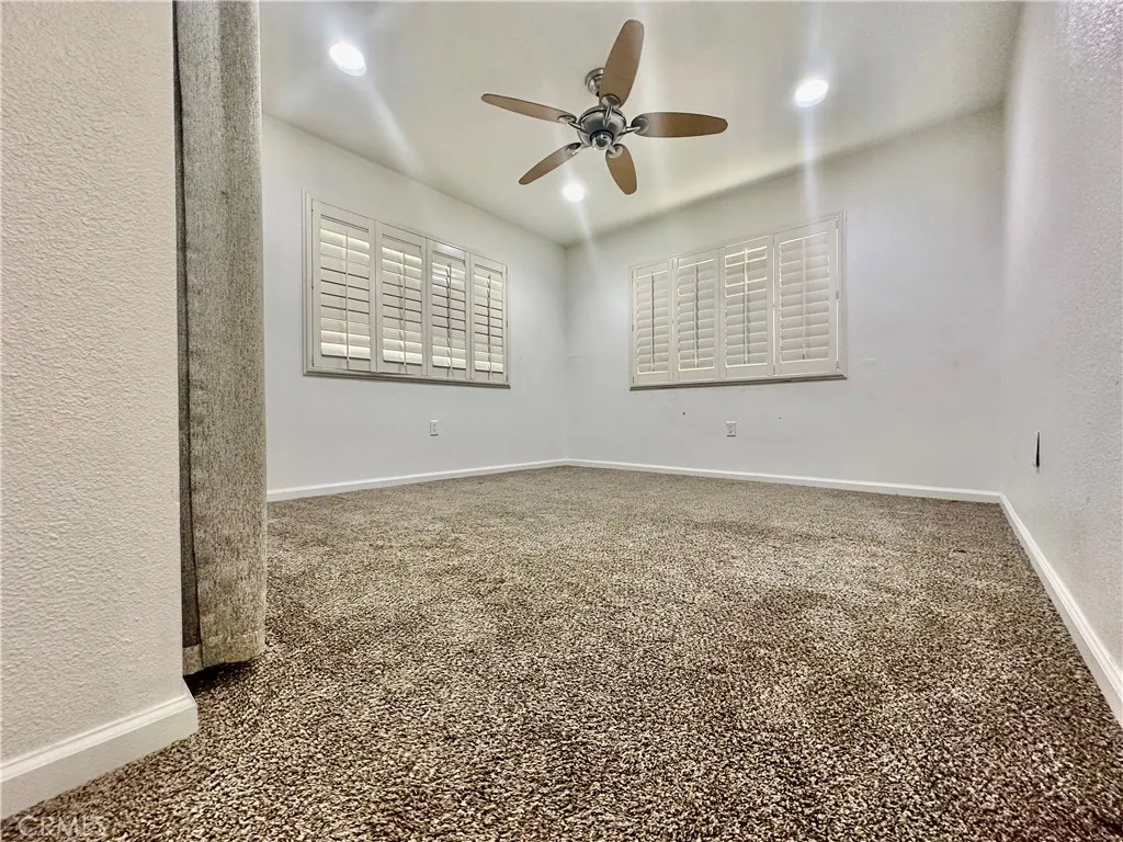 22700 Cascade Drive, Canyon Lake, California 92587 home-pic-2
