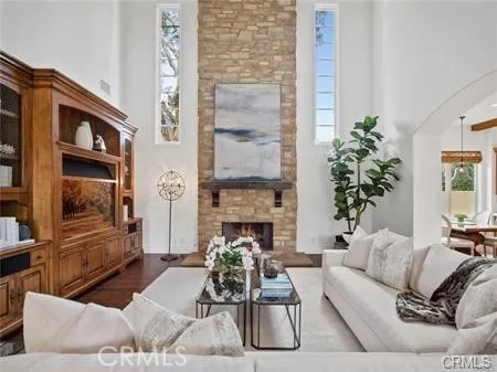 511 Fullerton Avenue, Newport Beach, California 92663