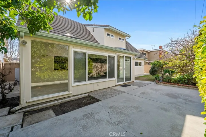 Tranquil and private backyard!