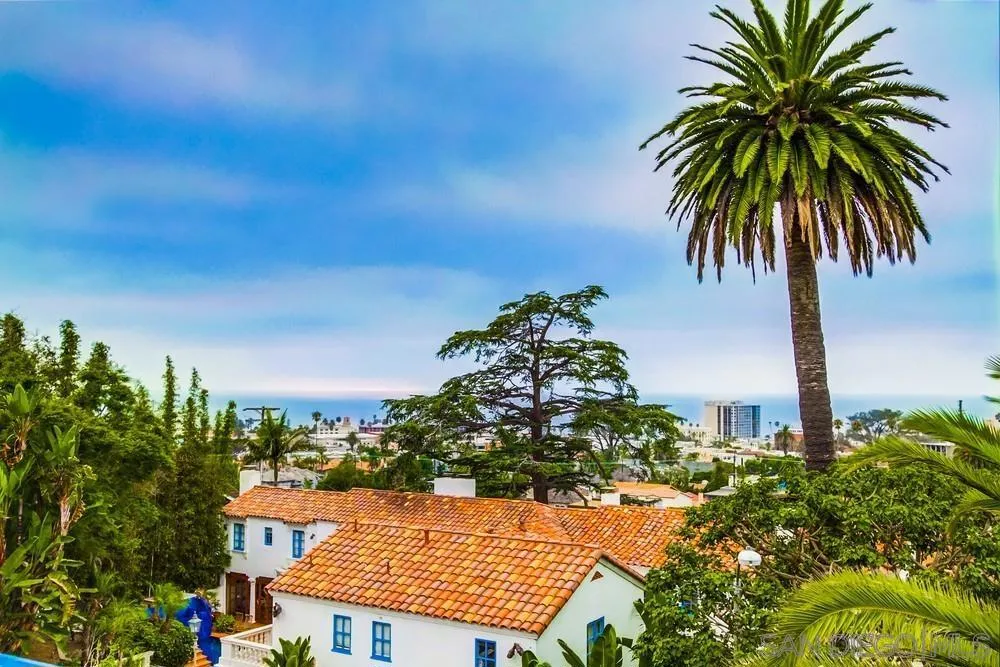 7651 Country Club Drive, La Jolla, California 92037 home-pic-60