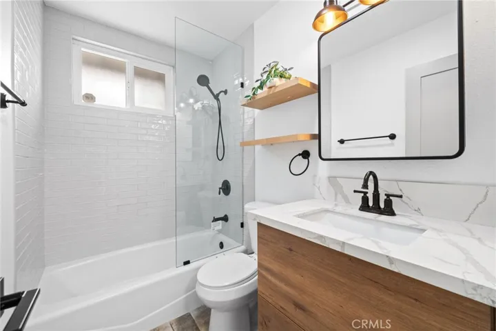 211 Greenview Road, Escondido, California 92026