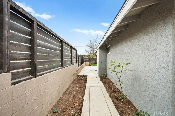 211 Greenview Road, Escondido, California 92026