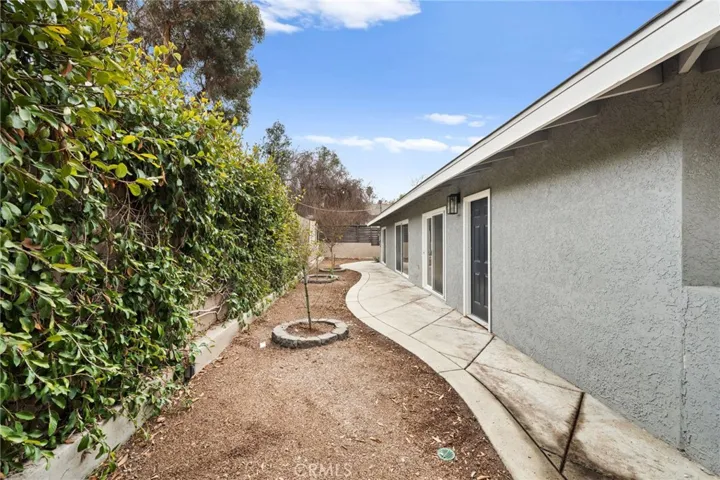 211 Greenview Road, Escondido, California 92026