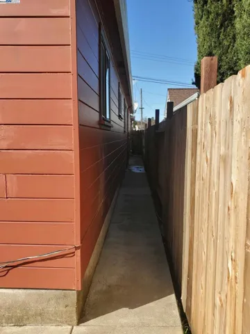 668 Wilson, Richmond, California 94805