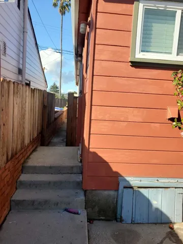 668 Wilson, Richmond, California 94805