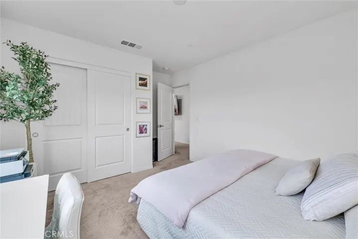 16722 Petrus Lane, Fontana, California 92336