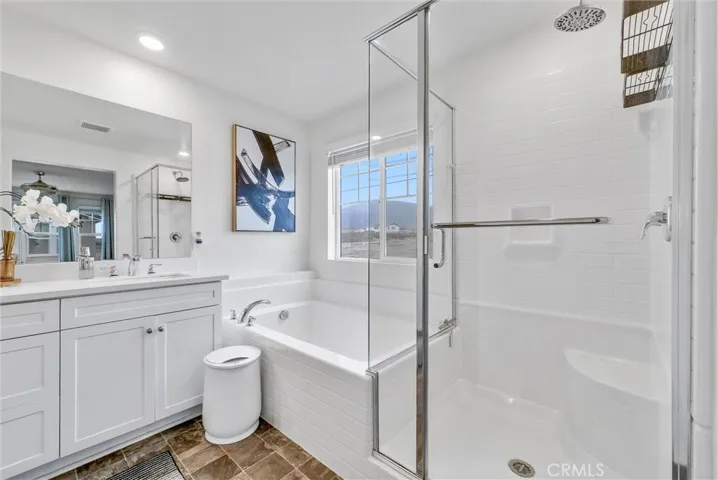 16722 Petrus Lane, Fontana, California 92336